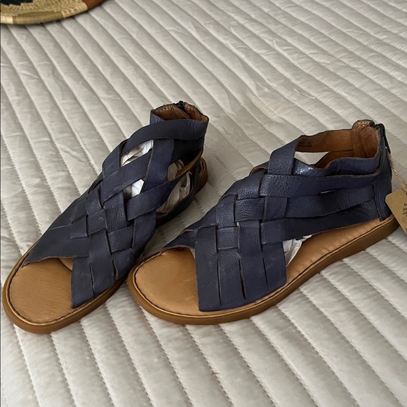 Born Dark Blue and Brown Women Sandals - Picture 1 of 6